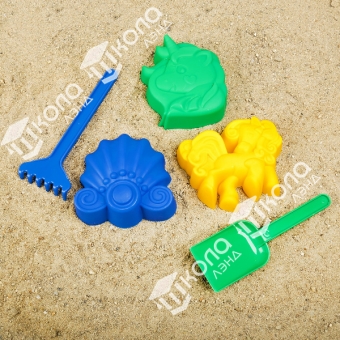 Набор для игры в песке №108 (3 формочки, грабли, совок)
