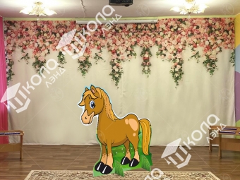 Театральная декорация "Лошадь"
