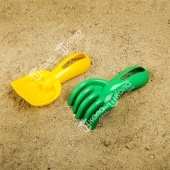 Набор для игры в песке, совок и грабли с отверстием, цвета МИКС